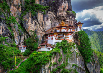 Bhutan: Travel Beyond the Ordinary