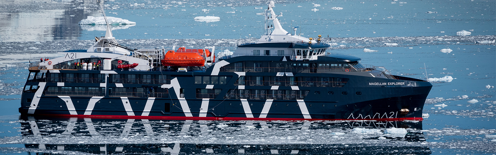 Antarctica small group tour